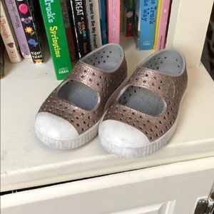 Pink glitter natives